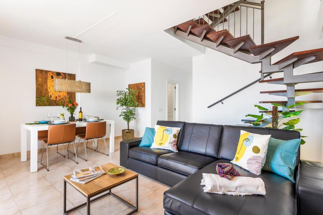 Beachfront Triplex With Swimming Pool & Parking Radazul 外观 照片