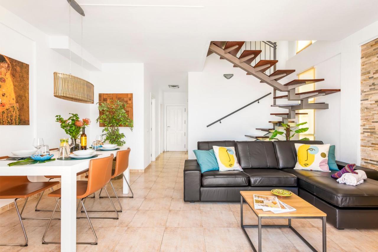 Beachfront Triplex With Swimming Pool & Parking Radazul 外观 照片