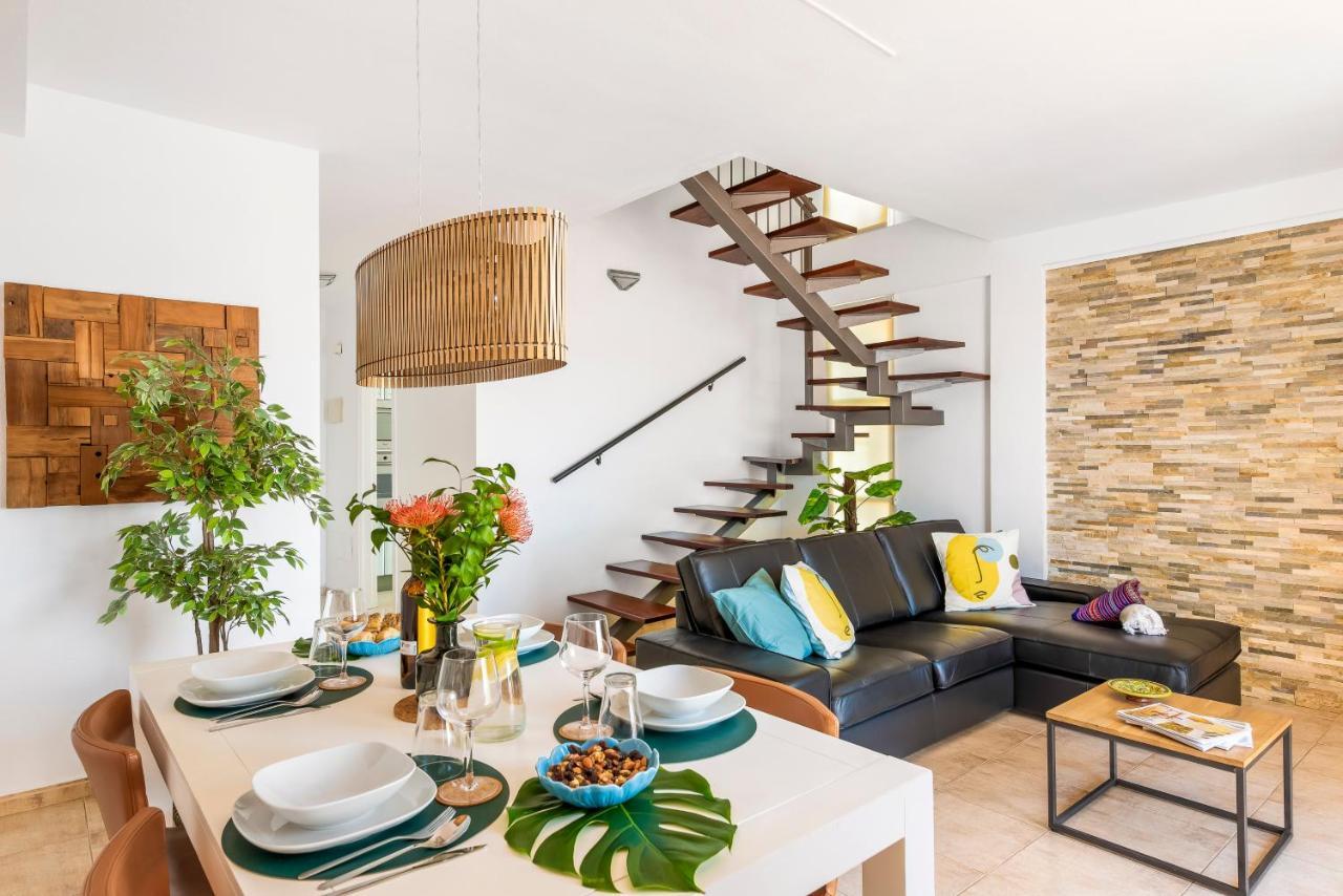 Beachfront Triplex With Swimming Pool & Parking Radazul 外观 照片